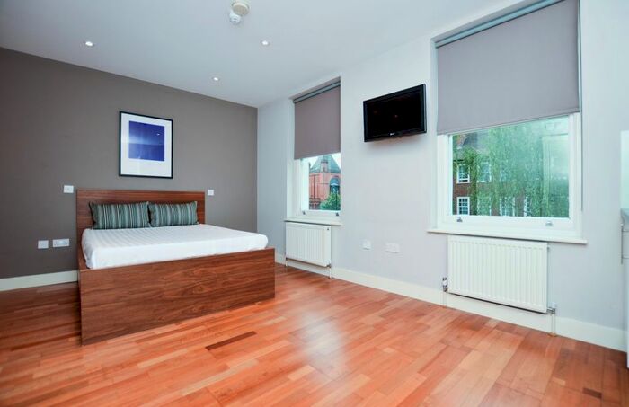 Studio To Rent In West End Lane, London, NW6