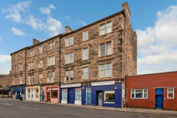 3 Bedroom Flat To Rent In , Ratcliffe Terrace, Edinburgh, EH9