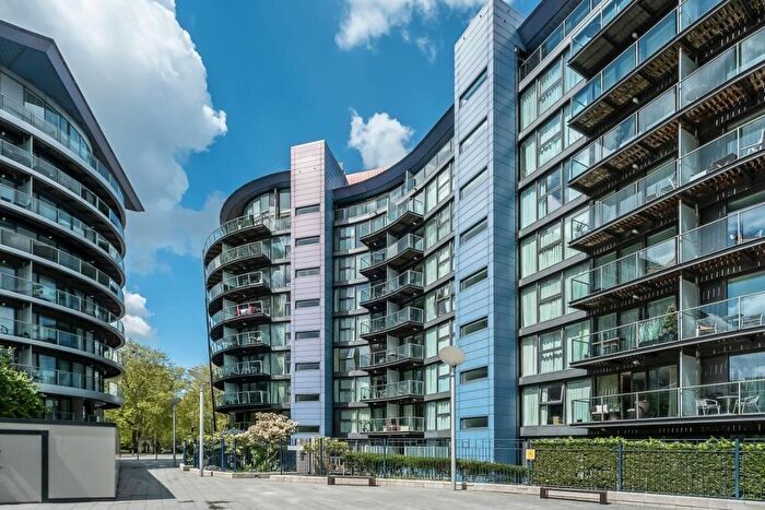 3 Bedroom Apartment For Sale In Centurion Building, Queenstown Road, Chelsea Bridge Wharf, SW11