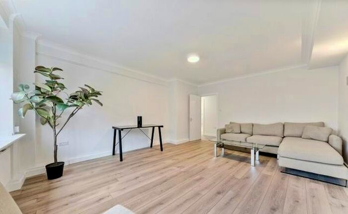 1 Bedroom Flat To Rent In Euston Road, Fitzrovia, NW1