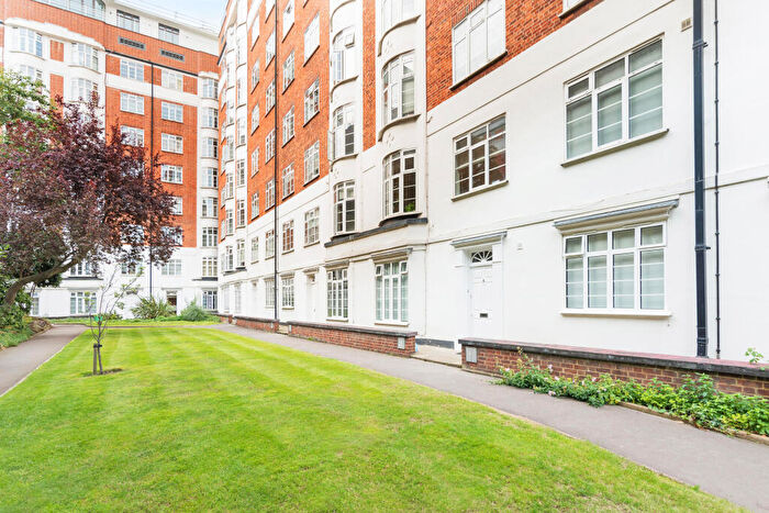 2 Bedroom Apartment To Rent In Grove End Gardens, Grove End Road, St John's Wood, London, NW8