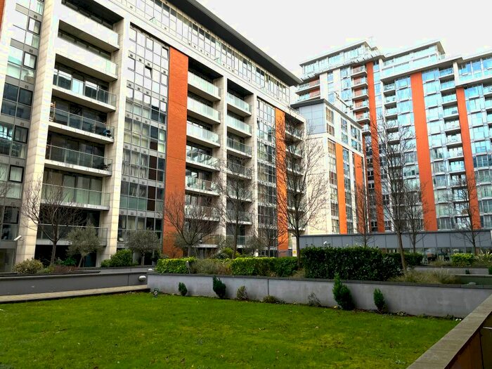 1 Bedroom Flat To Rent In Western Gateway, London, E16