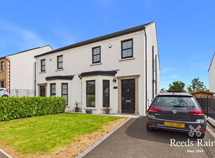 4 Bedroom Semi-Detached House For Sale In Scrabo Heights, Newtownards, BT23