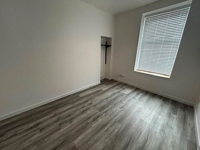 1 Bedroom Flat To Rent In G/R, North Street, DD3