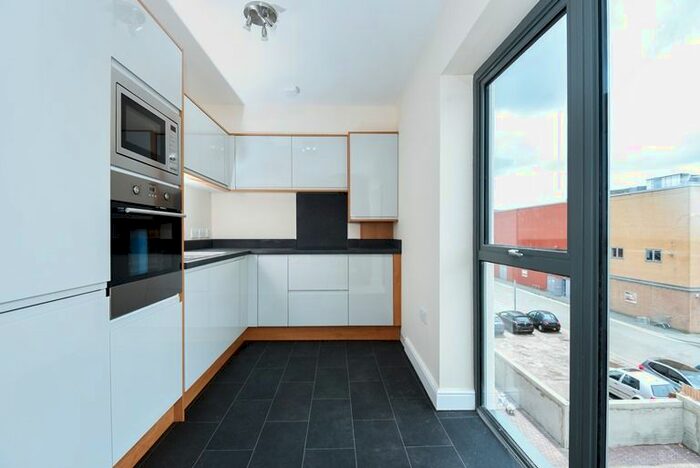 2 Bedroom Flat To Rent In Station Road, Gloucester, GL1