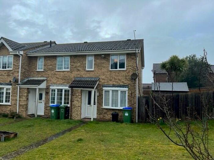 2 Bedroom House To Rent In St. Laurence Close, Telscombe Cliffs, BN10