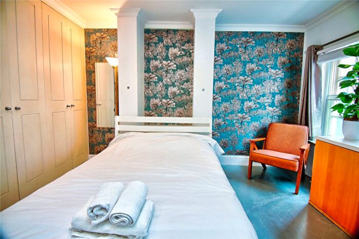 Studio To Rent In Alie Street, Wapping, E1