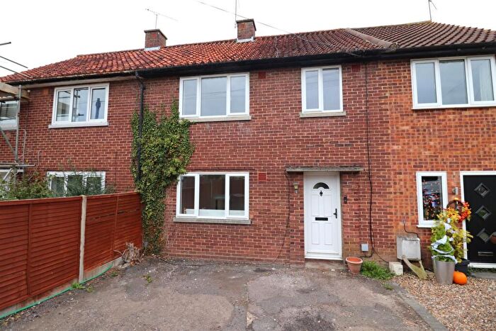 3 Bedroom House For Sale In Trumpington Drive, St. Albans, AL1