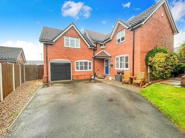 5 Bedroom Detached House For Sale In Grange Park Drive, Leeds, West Yorkshire, LS27