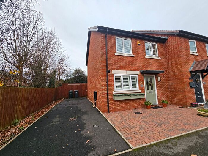 2 Bedroom End Of Terrace House For Sale In Centurion Drive, Kempsey, Worcester, Worcestershire, WR5
