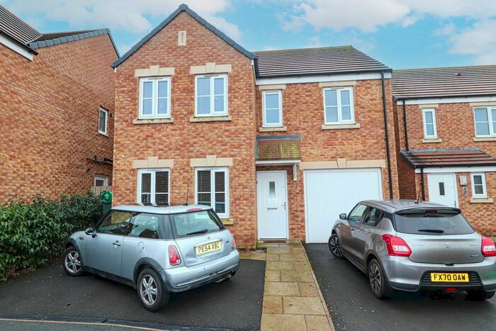 4 Bedroom Detached House For Sale In Bleaberry Way, Brackenleigh, Carlisle, CA2