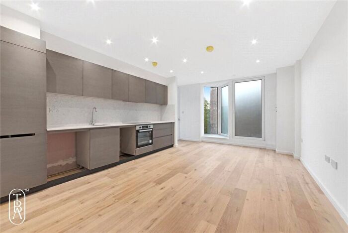 1 Bedroom Apartment To Rent In Powell Road, London, E5