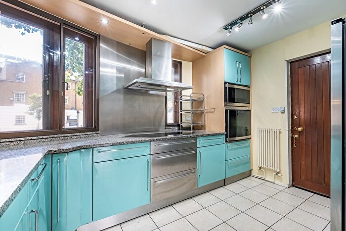5 Bedroom Town House To Rent In Grosvenor Road, London, SW1V