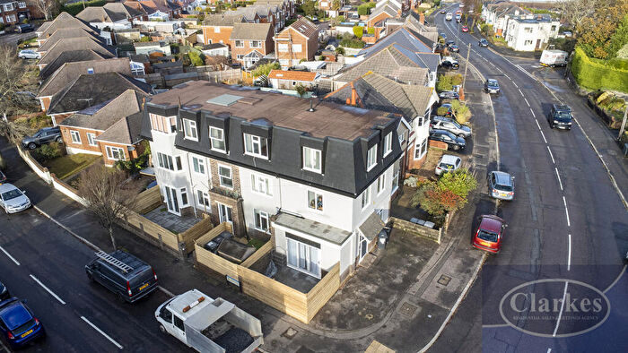 2 Bedroom Flat To Rent In Flat Linden House, Wimborne Road, Dorset, BH9