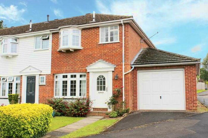 3 Bedroom Semi-Detached House To Rent In Langley Way, Marlow, SL7