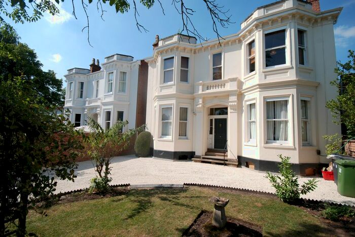 2 Bedroom Terraced House To Rent In Upper Holly Walk, Leamington Spa, Warwickshire, CV32