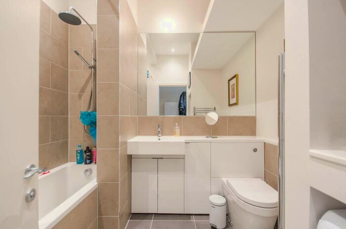 1 Bedroom Flat To Rent In Springbank Road, Lewisham, London, SE13