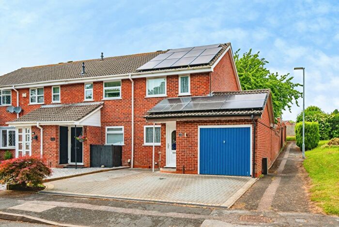2 Bedroom End Of Terrace House For Sale In Mellwaters, Wilnecote, Tamworth, Staffordshire, B77