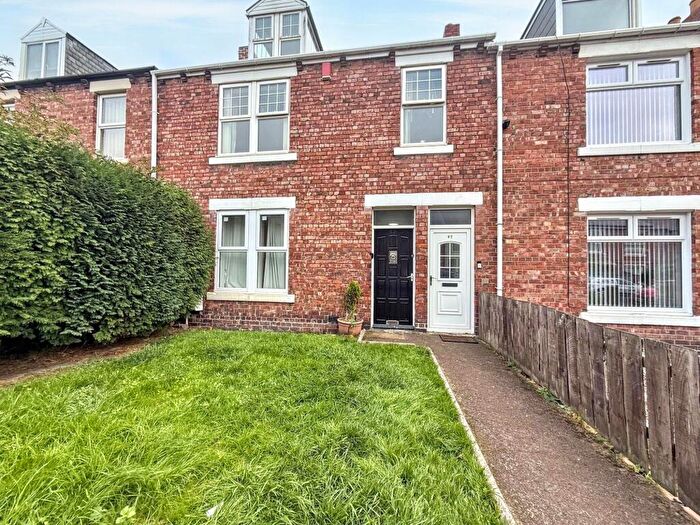 3 Bedroom Flat For Sale In Morris Street, Birtley, Chester Le Street, Tyne And Wear, DH3