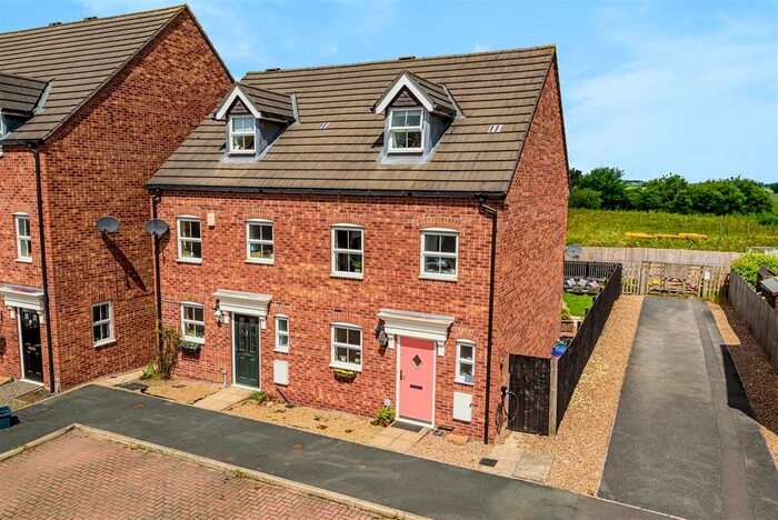 3 Bedroom Semi-Detached House For Sale In Sandwath Drive, Church Fenton, Tadcaster, LS24