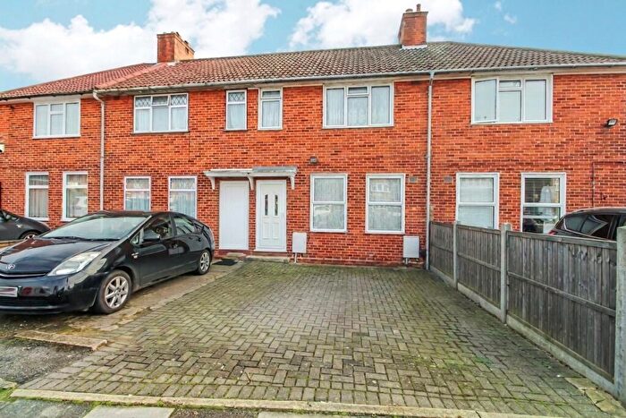 3 Bedroom Terraced House For Sale In Warneford Road, Harrow, HA3