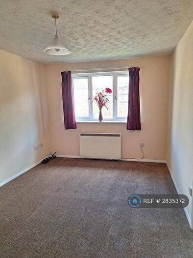 1 Bedroom Flat To Rent In Baker Court, London, E11