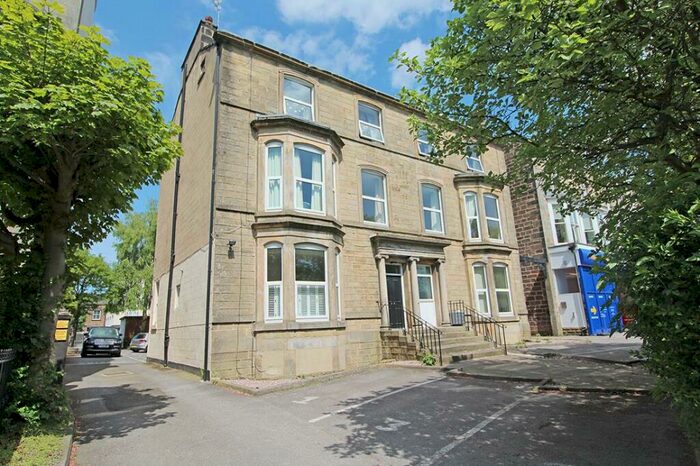 2 Bedroom Flat To Rent In York Place, Harrogate, HG1