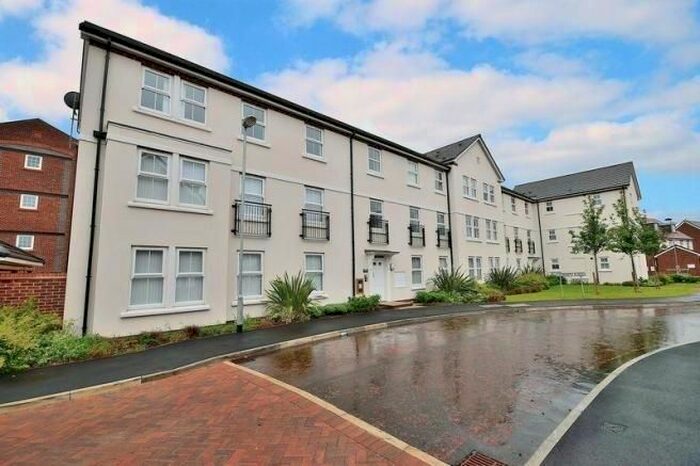 2 Bedroom Flat To Rent In Lulworth Place, Warrington, WA4