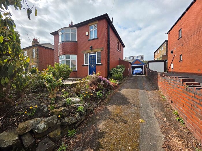 3 Bedroom Detached House To Rent In Bennett Lane, Hanging Heaton, Dewsbury, WF12
