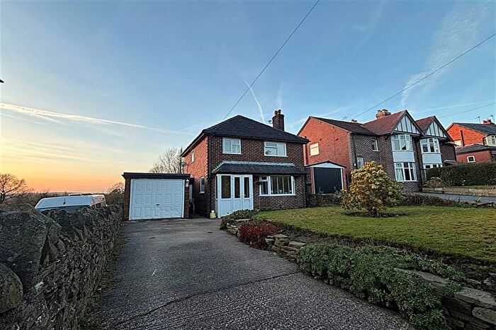 3 Bedroom Detached House For Sale In Rainow Road, Higher Hurdsfield, Macclesfield, SK10