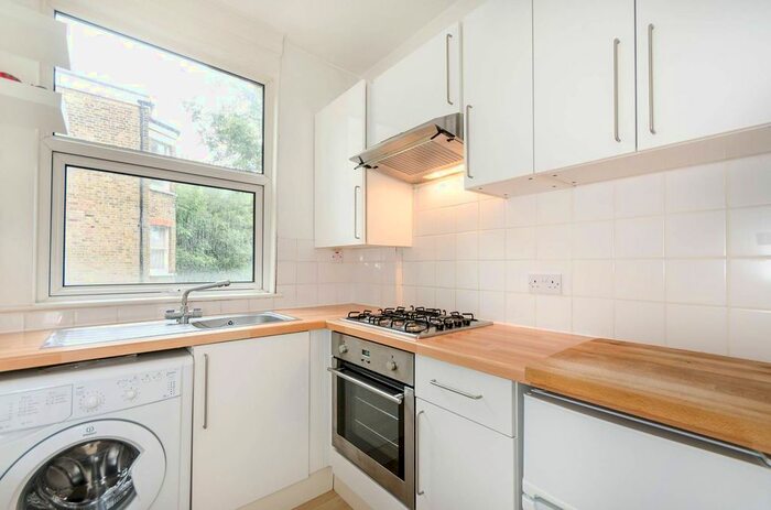 Studio To Rent In Tierney Road, Streatham Hill, London, SW2