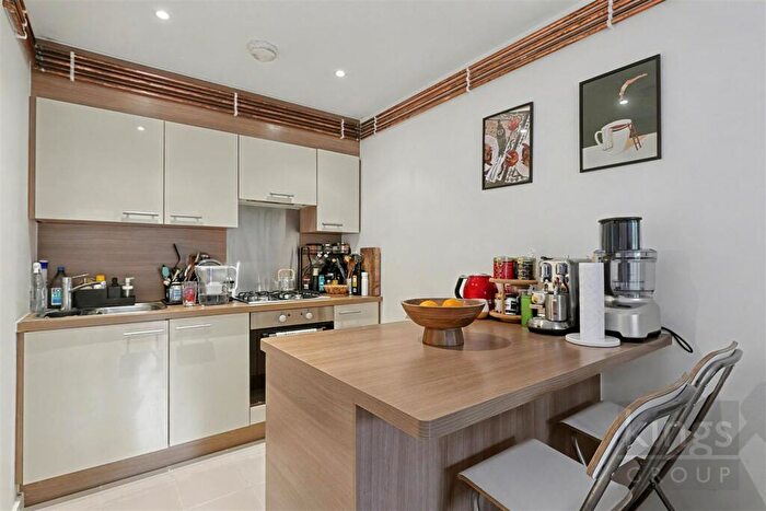 1 Bedroom Flat For Sale In Faraday House, Velocity Way, Enfield, EN3