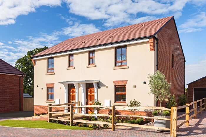 3 Bedroom Semi-Detached House For Sale In Fig Tree Lane, Walberton, BN18