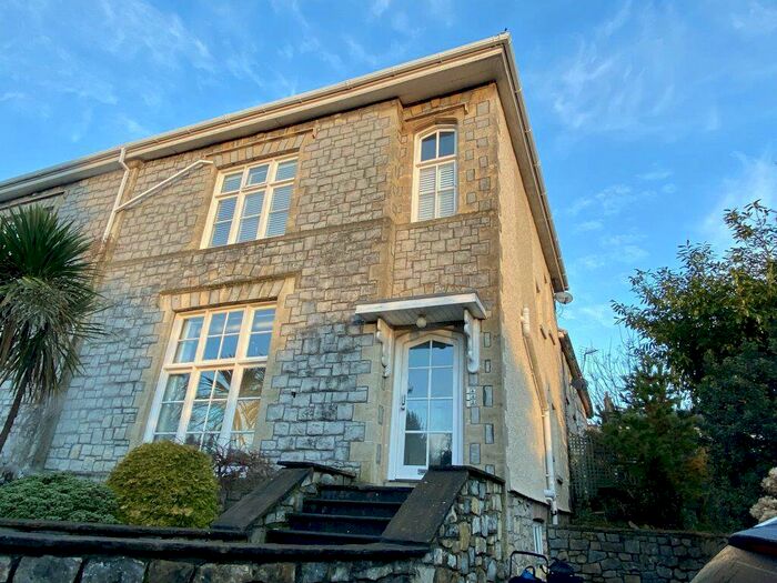 1 Bedroom Flat To Rent In Park Street, Bridgend, CF31