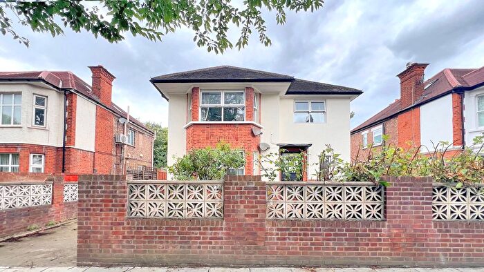 2 Bedroom Terraced House To Rent In - St. Quintin Avenue, London, W10