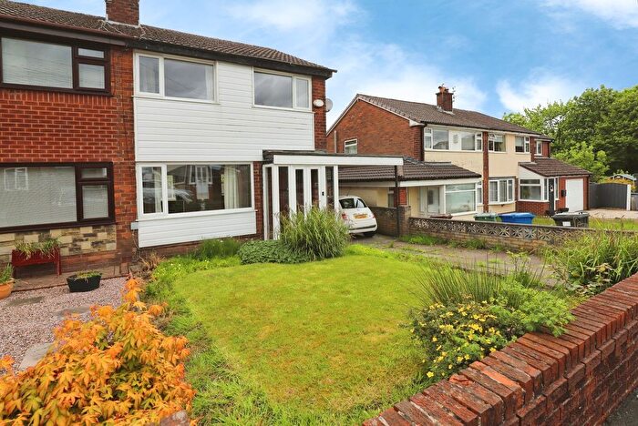 3 Bedroom Semi-Detached House For Sale In Beech Grove Close, Bury, BL9