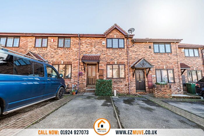 2 Bedroom Terraced House For Sale In Castle Hill View, Heckmondwike, WF16