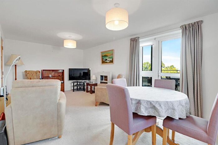 2 Bedroom Apartment For Sale In Albion Road, Bexleyheath, DA6