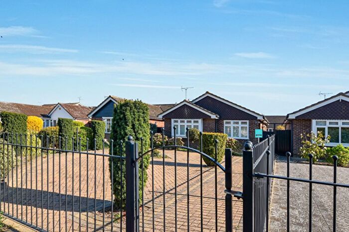 2 Bedroom Bungalow For Sale In Aylesbeare, Bishopsteignton Location, Shoeburyness, Essex, SS3