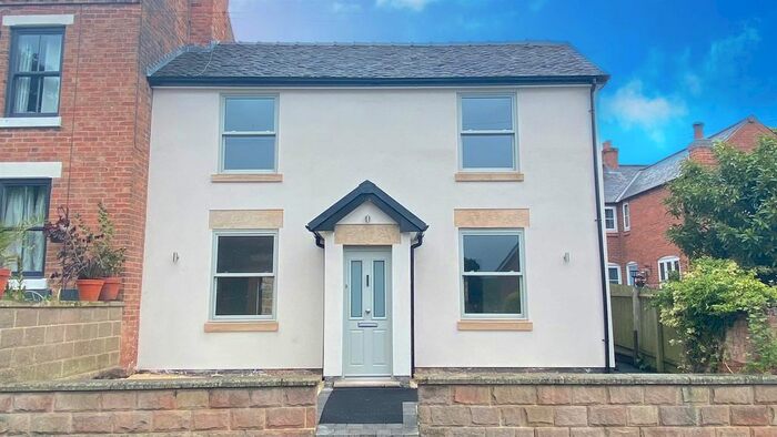 3 Bedroom Semi-Detached House To Rent In Burley Lane, Quarndon, Derby, DE22