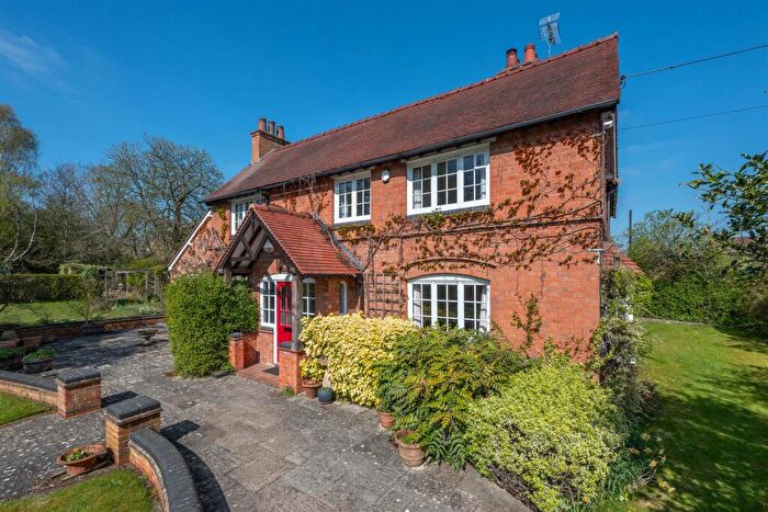 5 Bedroom Detached House For Sale In Church Road, Wilmcote, Stratford-Upon-Avon, CV37