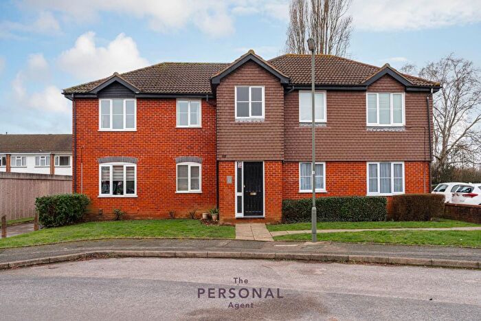 1 Bedroom Flat To Rent In Melton Fields, Epsom, KT19