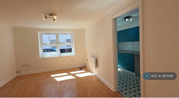 2 Bedroom Flat To Rent In St Johns Court, Grantham, NG31