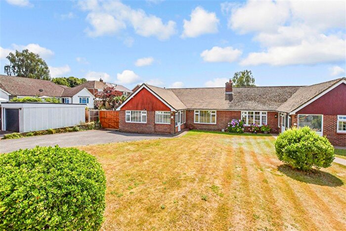 3 Bedroom Semi-detached Bungalow For Sale In Valley Drive, Loose, Maidstone, Kent, ME15