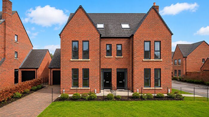 4 Bedroom Semi-Detached House To Rent In Mara Drive, Northwich, CW8