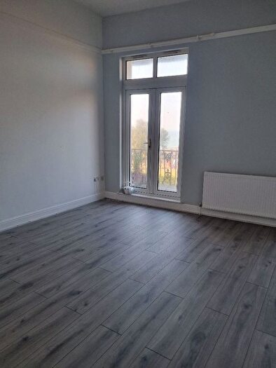 2 Bedroom Flat To Rent In Ethelbert Crescent, Cliftonville, Margate, CT9