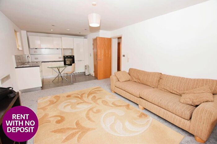 2 Bedroom Flat To Rent In Barton Place, Hornbeam Way, Green Quarter, Manchester, M4