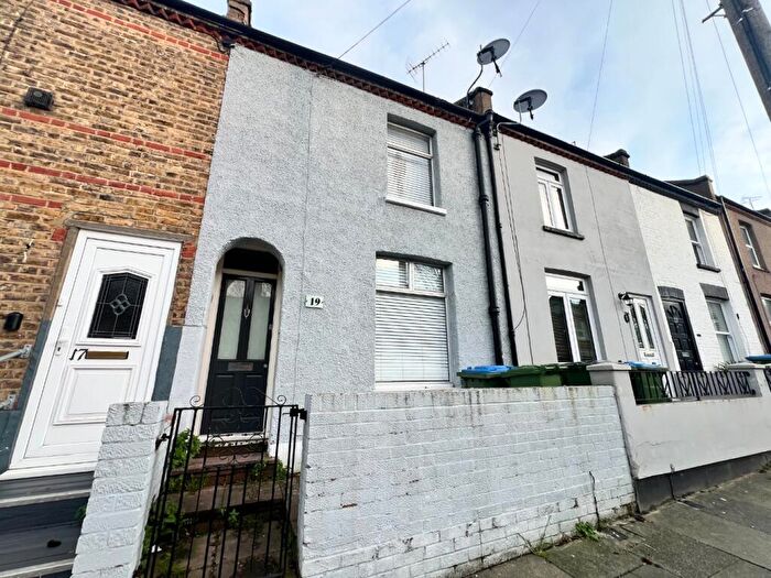 2 Bedroom Terraced House For Sale In Admaston Road, Plumstead, London, SE18