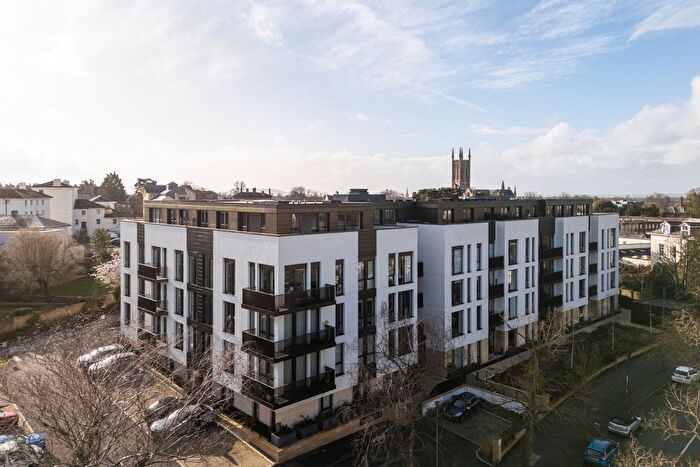 2 Bedroom Flat For Sale In St. Georges Road, Cheltenham, GL50