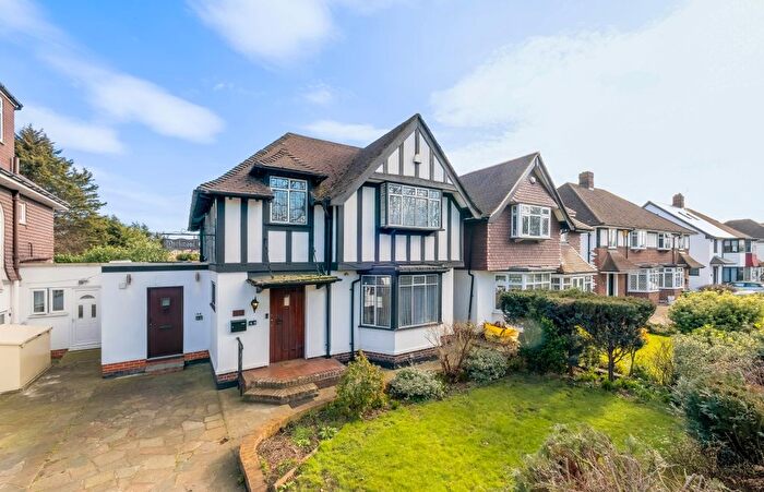 4 Bedroom Detached House To Rent In Westhorne Avenue, London, SE9